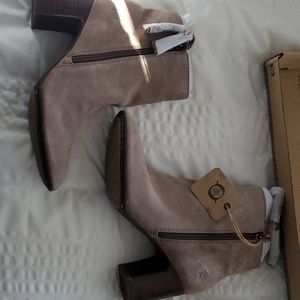 Born Boots Taupe/lavender